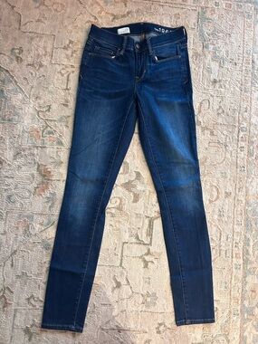 GAP Women's Dark yBlue Skinny Jeans